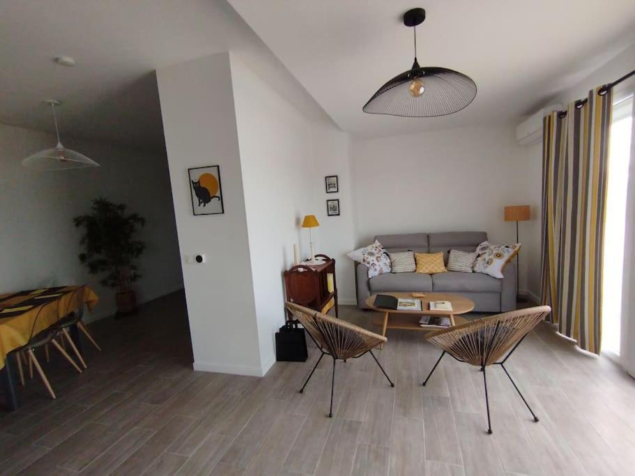 Appartement Climatise Au Coeur De La Provence Lac Et Parcs D'Attractions 10Mn Avignon Monteux Eksteriør billede