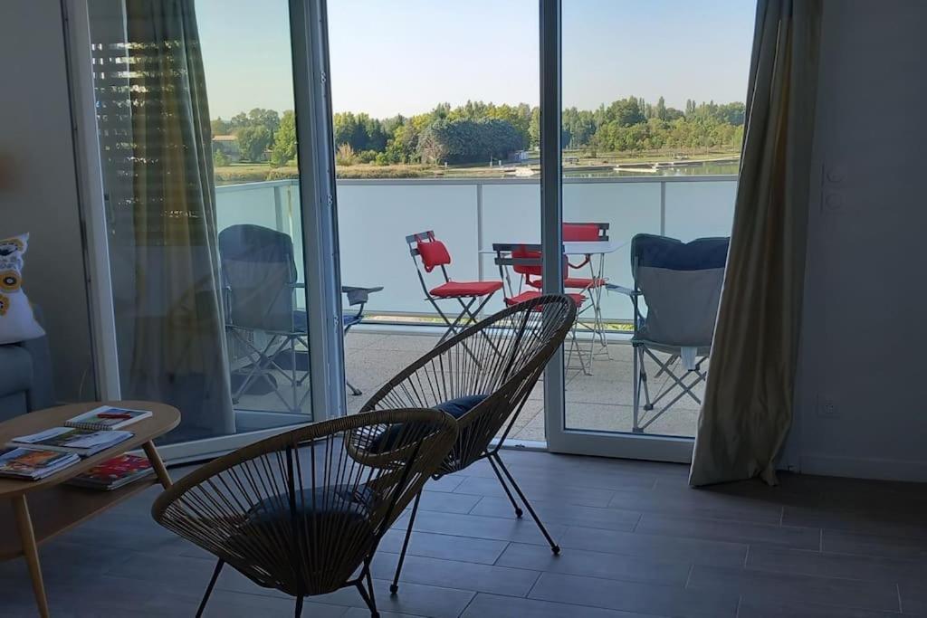 Appartement Climatise Au Coeur De La Provence Lac Et Parcs D'Attractions 10Mn Avignon Monteux Eksteriør billede